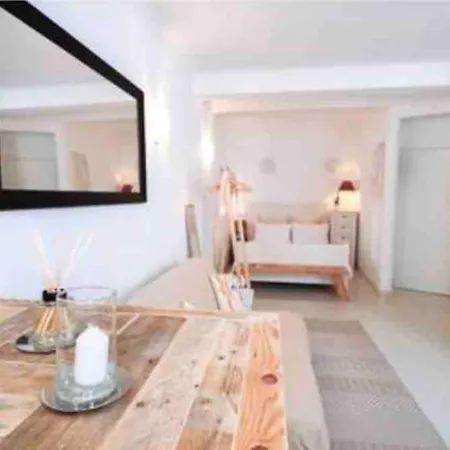 公寓 Cosy Situe En Plein Coeur Du Vieil Antibes. 昂蒂布