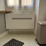Cosy Situe En Plein Coeur Du Vieil Antibes. 公寓