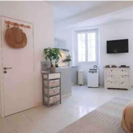 公寓 Cosy Situe En Plein Coeur Du Vieil Antibes. 昂蒂布