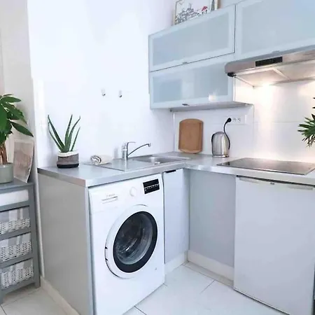 Apartman Cosy Situe En Plein Coeur Du Vieil Antibes. Antibes